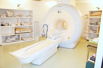 【MRI：PHILIPS社製 アチーバ3.0テスラ】